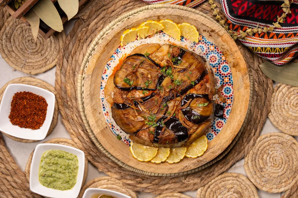 مقلوبة الدجاج بالباذنجان